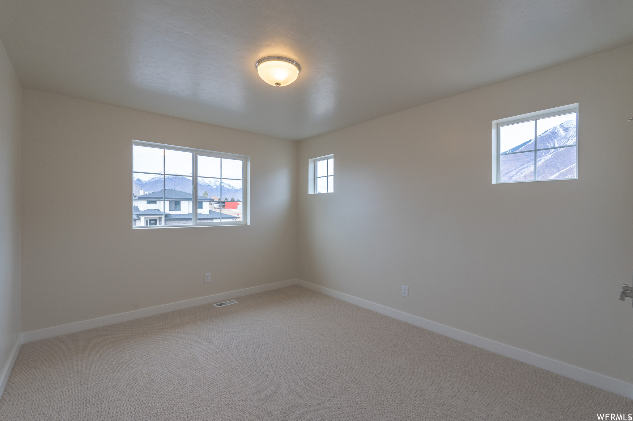 MAPLETON HEIGHTS - Residential