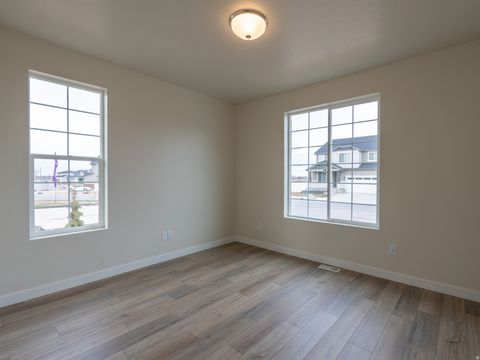 Tiny photo for 1353 W MAPLETON CT, Mapleton, UT 84664 (MLS # 2126669)