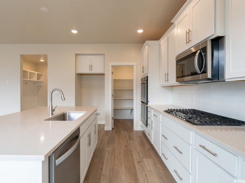 Tiny photo for 1353 W MAPLETON CT, Mapleton, UT 84664 (MLS # 2126669)