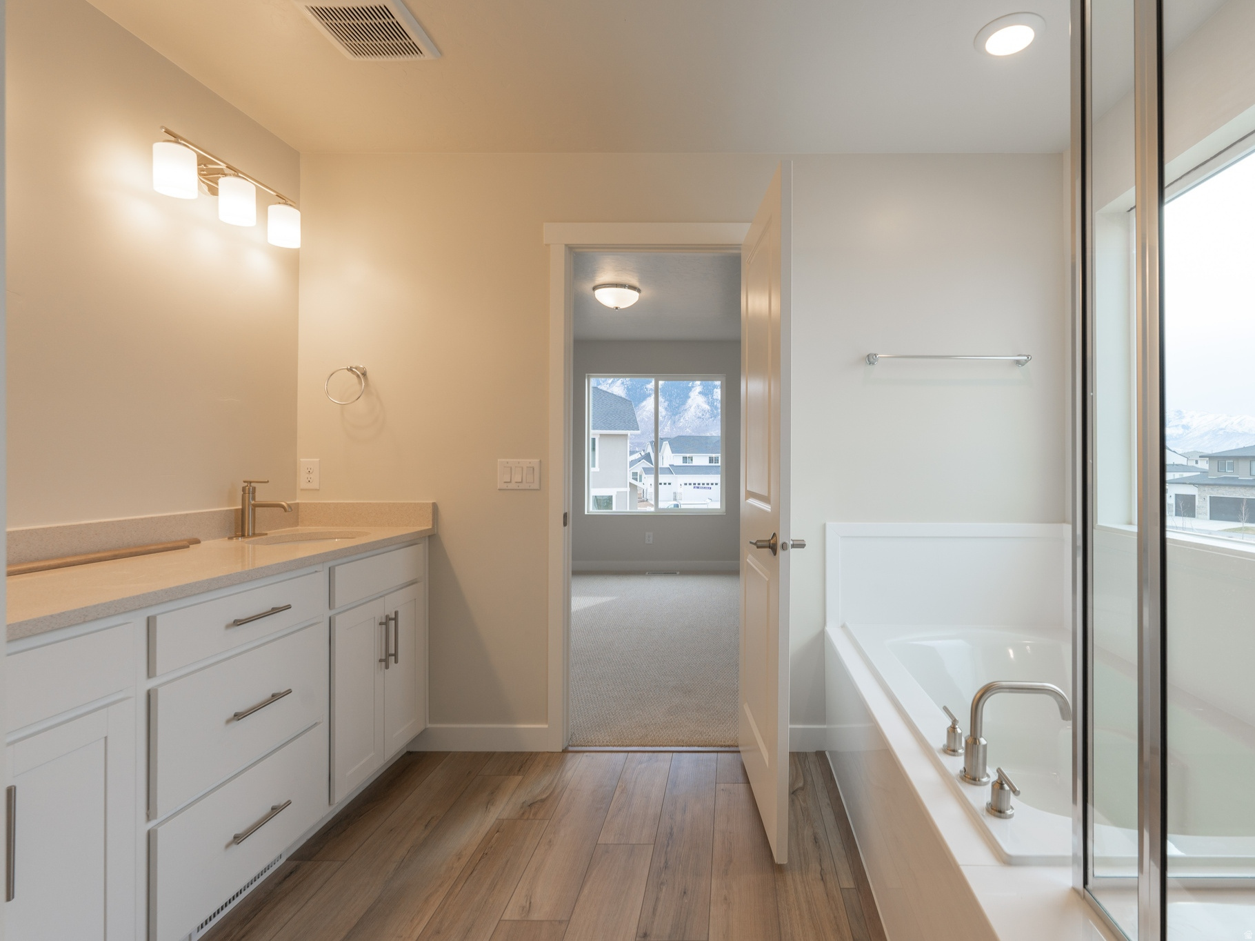 MAPLETON HEIGHTS - Residential