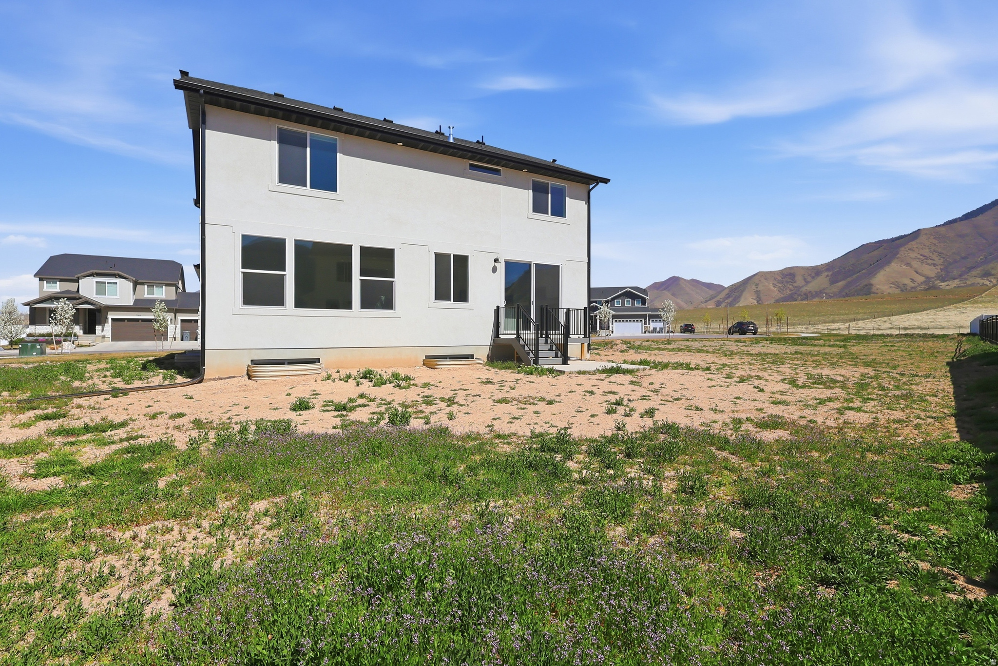 MAPLETON HEIGHTS - Residential