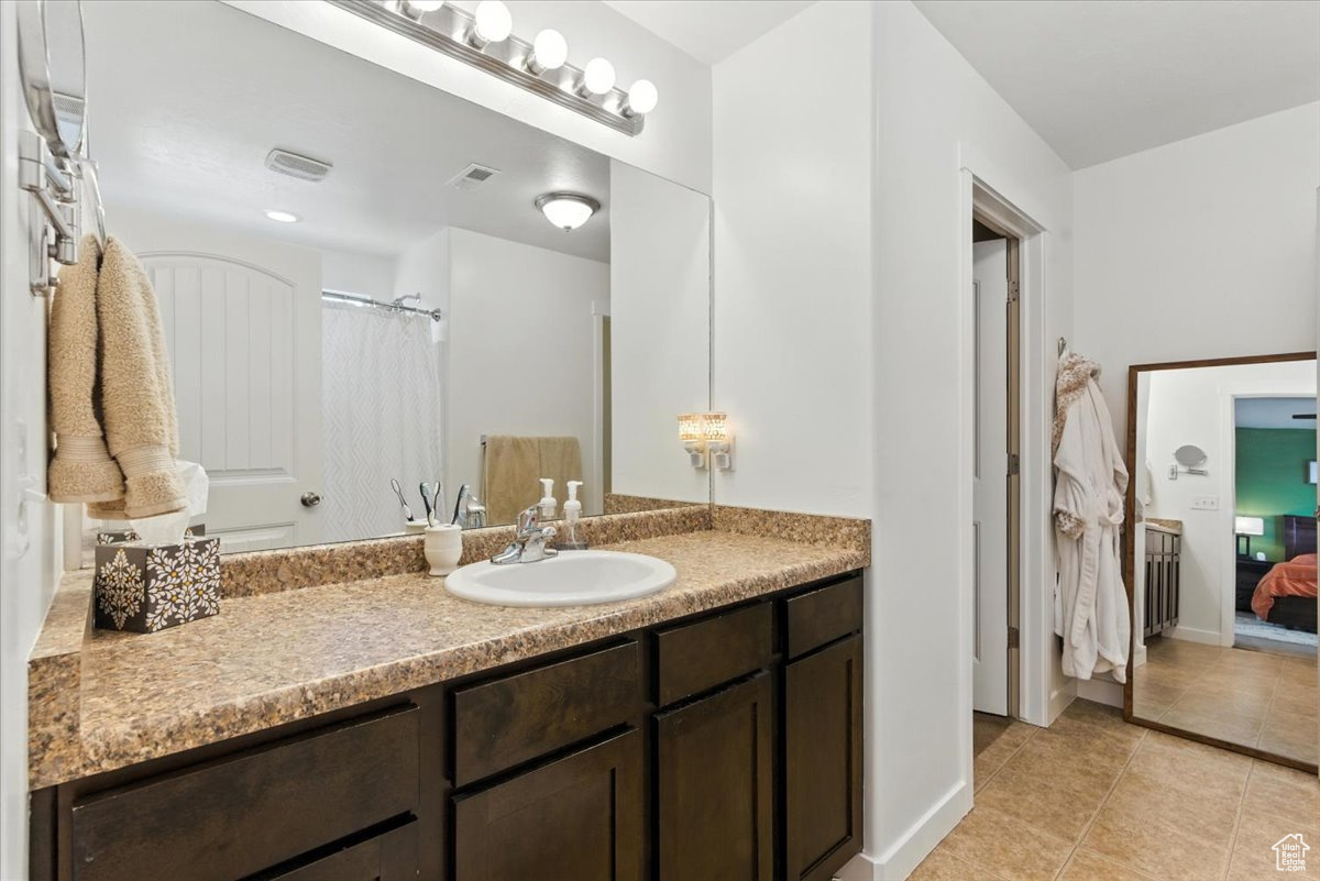 ANGEL STREET TOWNHOM - Residential