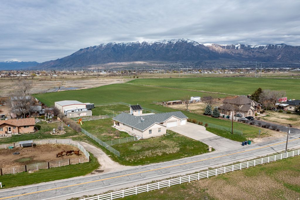 Photo of 3424 W PIONEER RD, Marriott Slaterville, UT 84404 (MLS # 2144024)