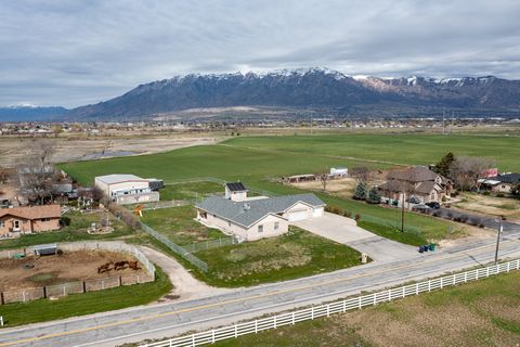Photo of 3424 W PIONEER RD, Marriott Slaterville, UT 84404 (MLS # 2144024)