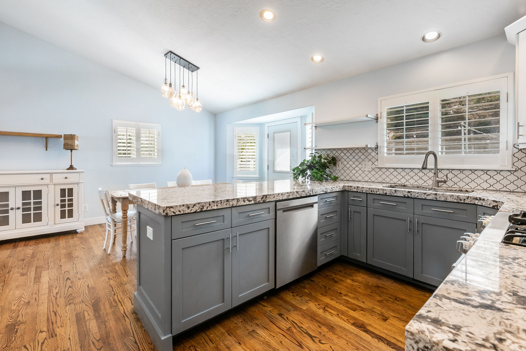 SOUTH MOUNTAIN - Residential