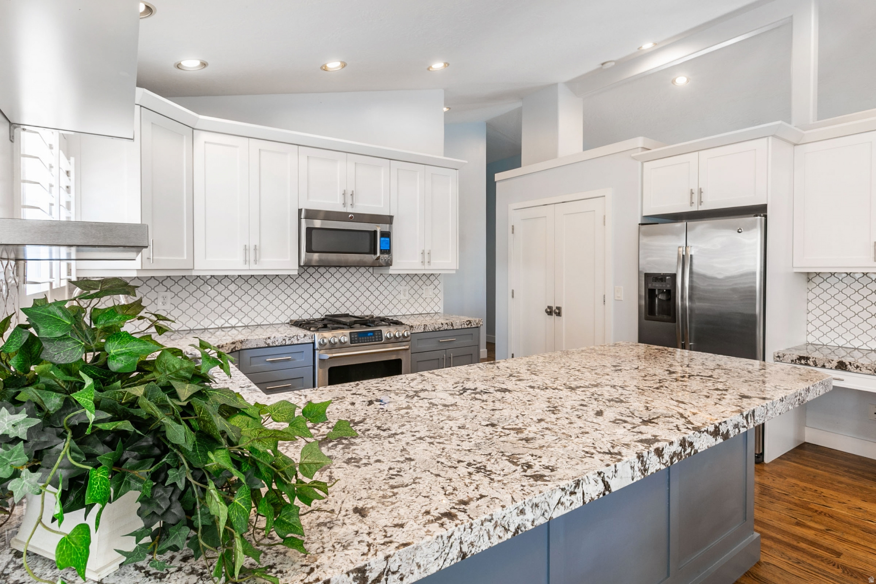 SOUTH MOUNTAIN - Residential