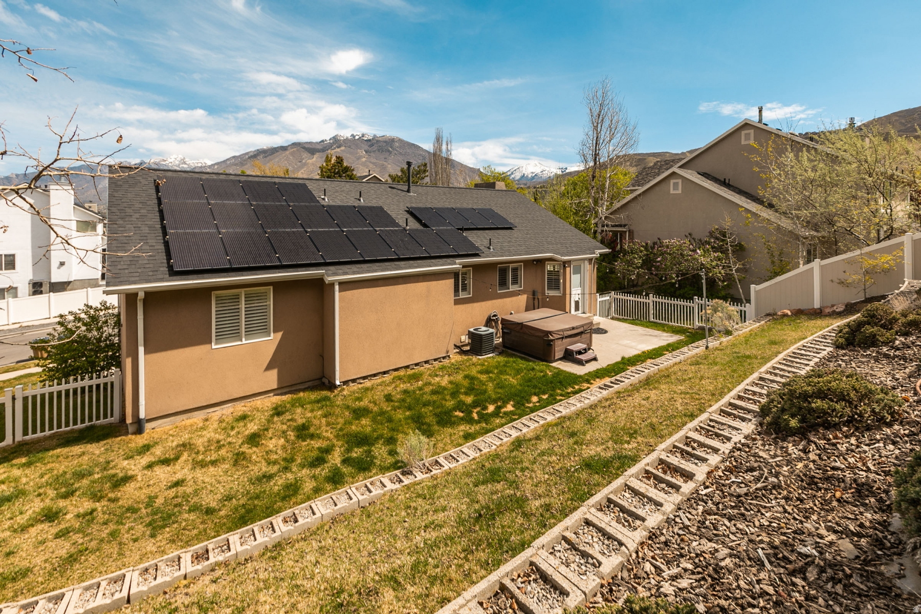 SOUTH MOUNTAIN - Residential