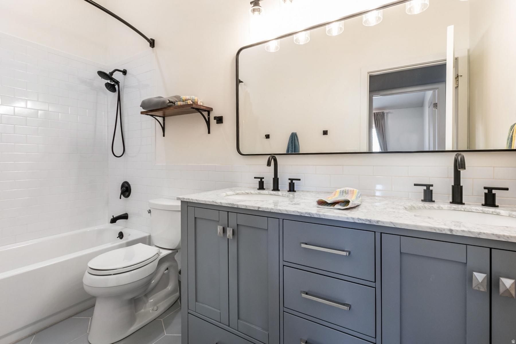 SOUTH MOUNTAIN - Residential