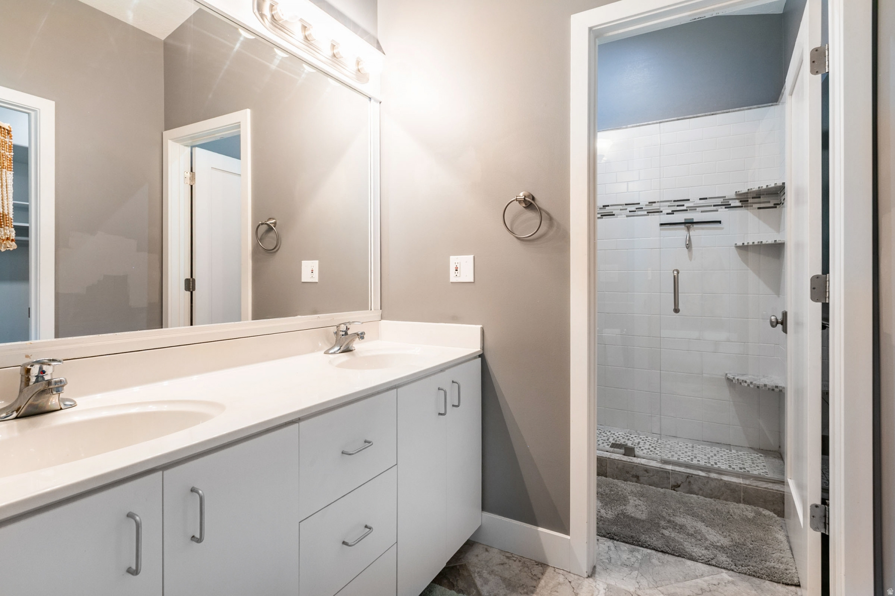 SOUTH MOUNTAIN - Residential