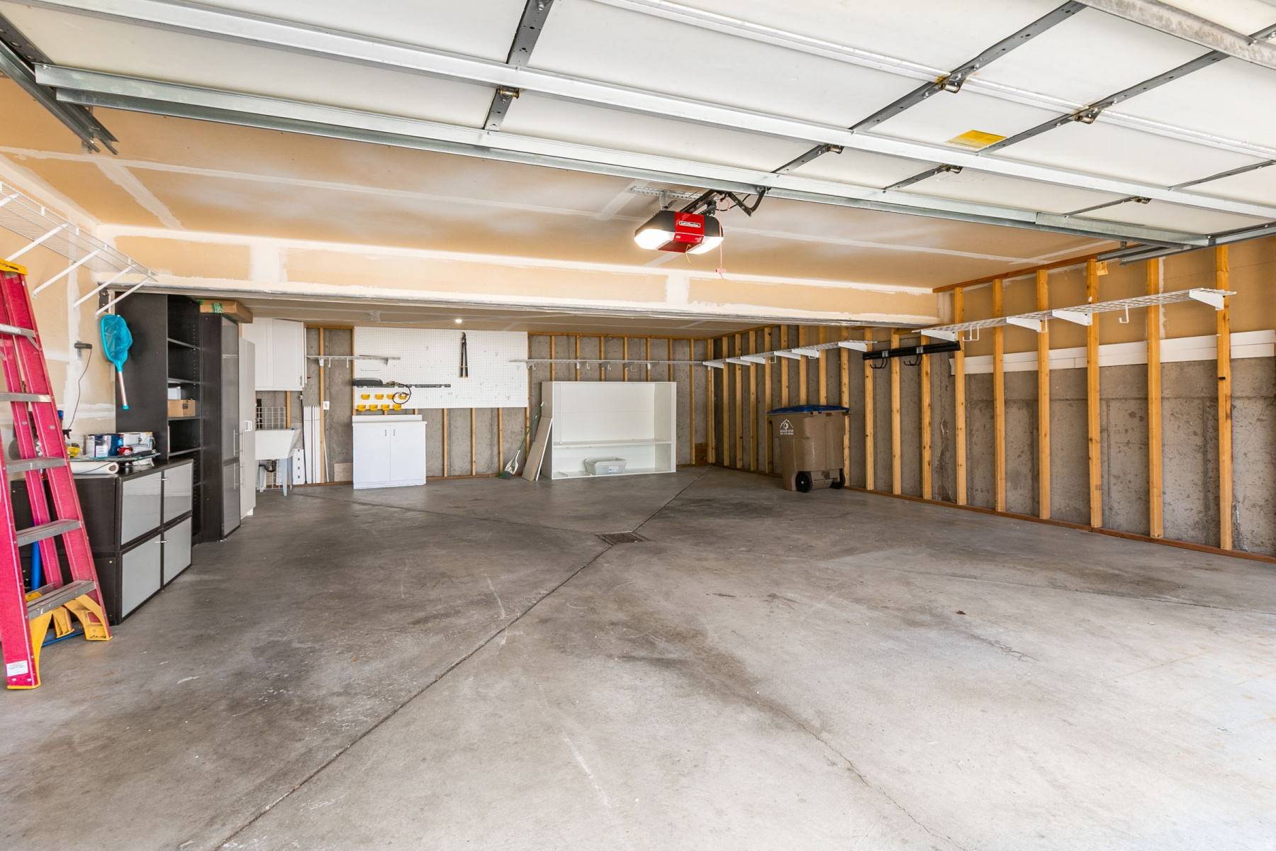 SOUTH MOUNTAIN - Residential