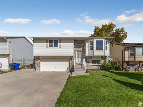 Tiny photo for 4972 W WAKE ROBIN DR S, West Jordan, UT 84081 (MLS # 2115800)