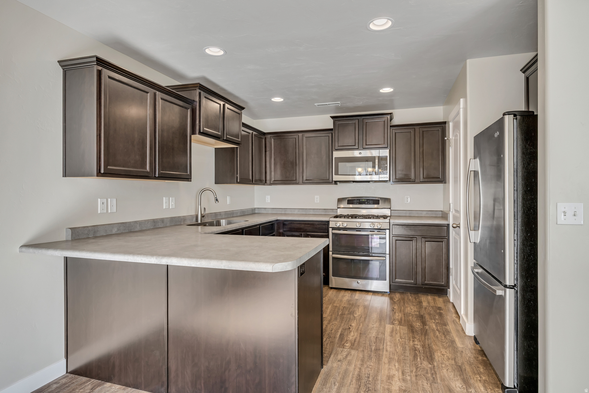 THE COMMONS AMENDED - Residential