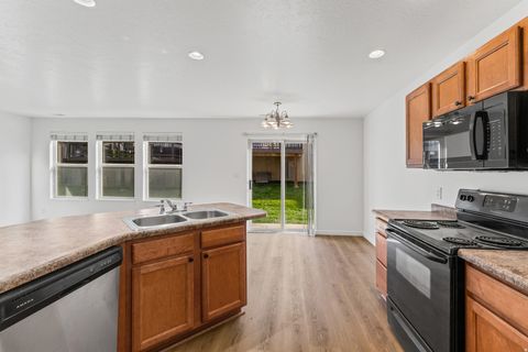 Tiny photo for 1282 N LILY PAD DR, Spanish Fork, UT 84660 (MLS # 2159150)