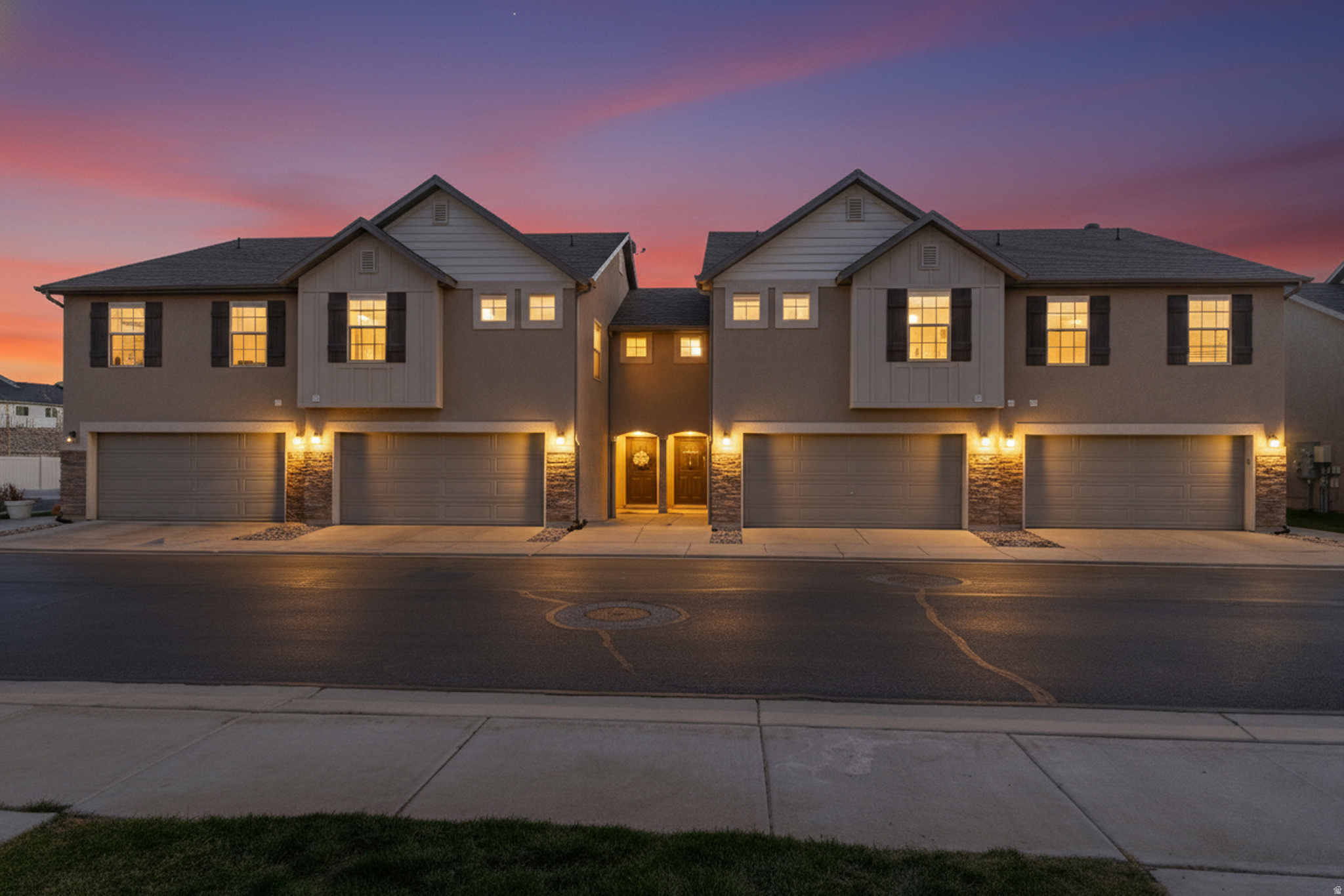 WHISPERING WILLOWS - Residential