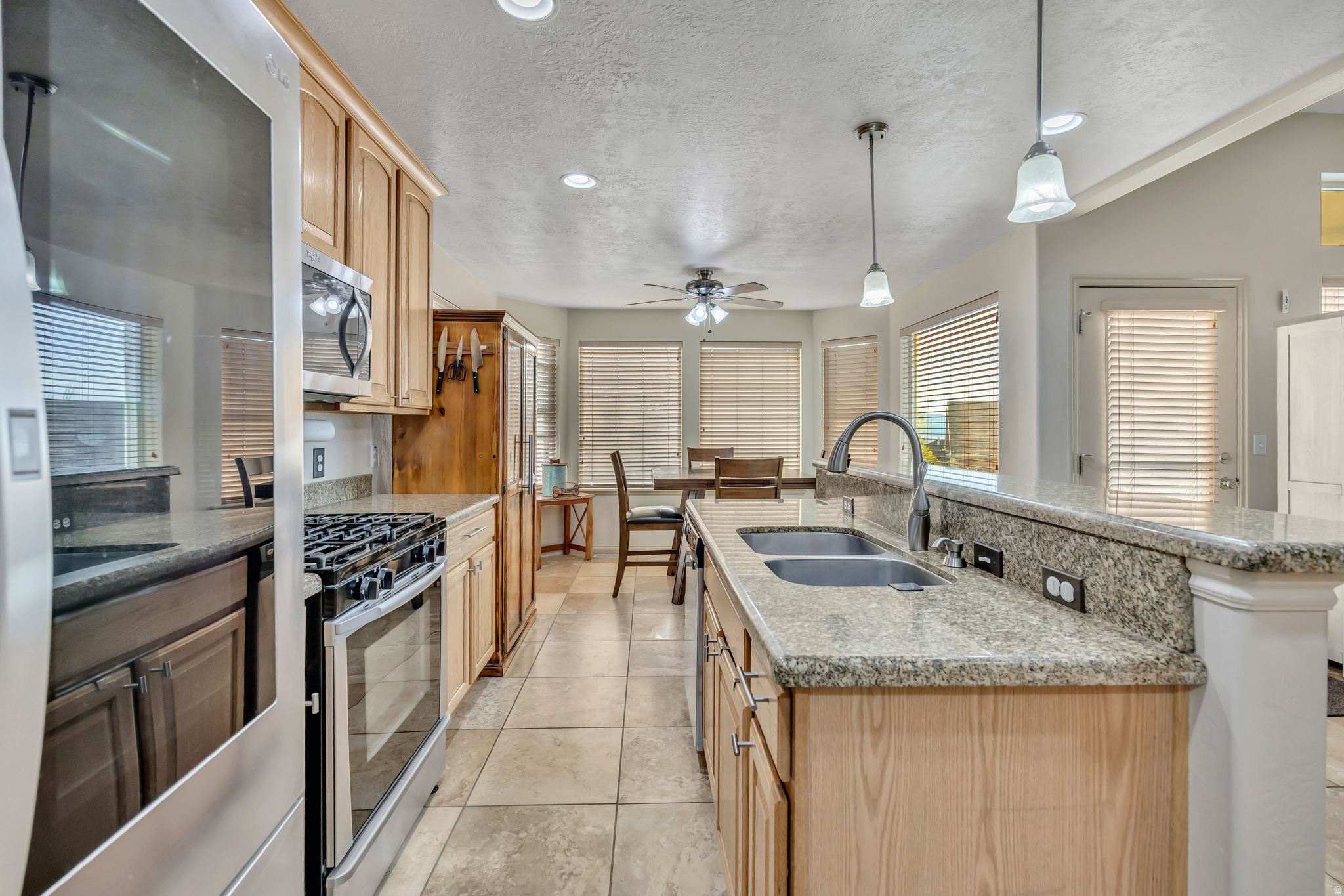 ELK RIDGE - Residential