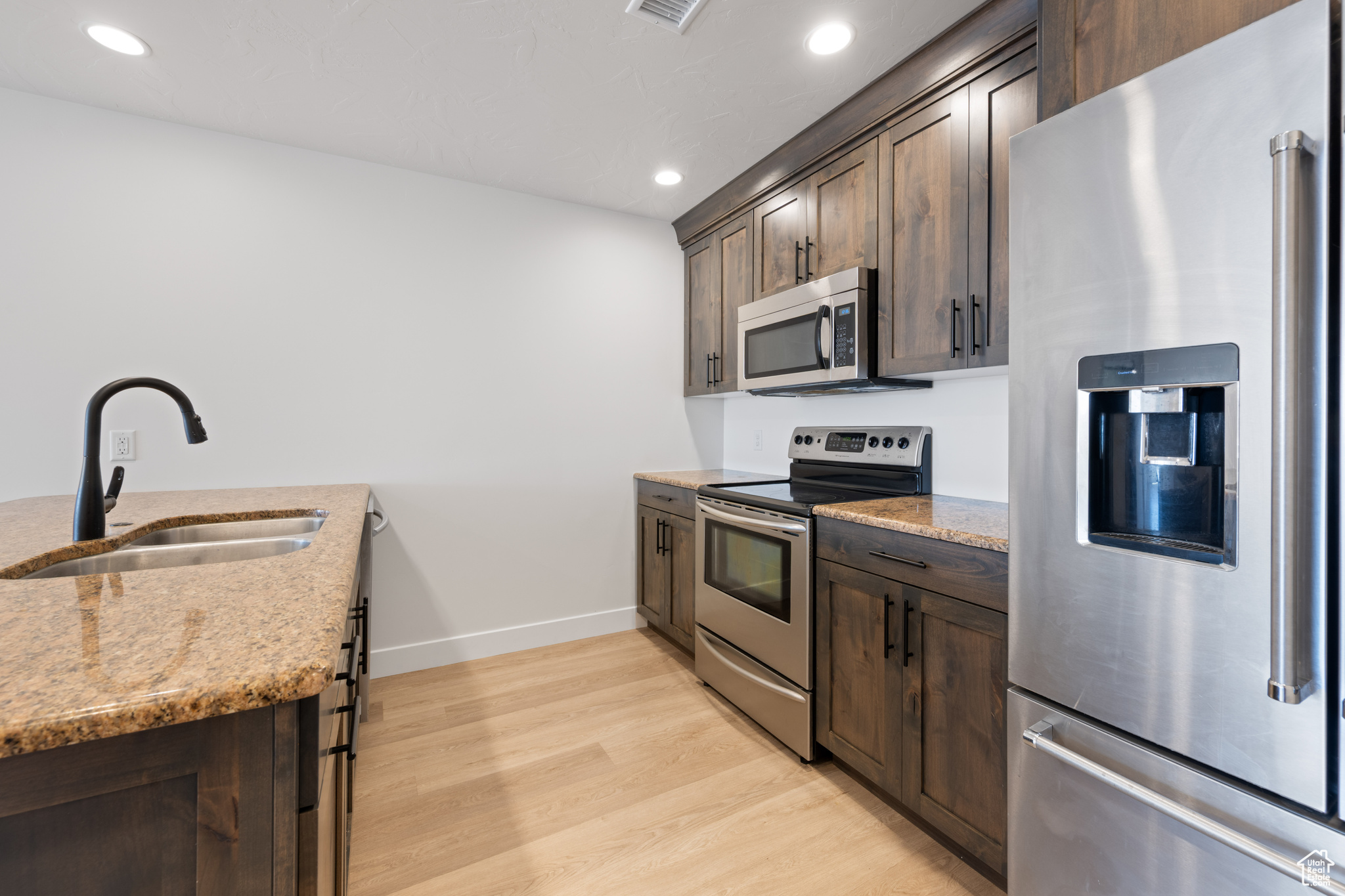 PARK SIDE AT GRANDPAS POND PH 3 - Residential