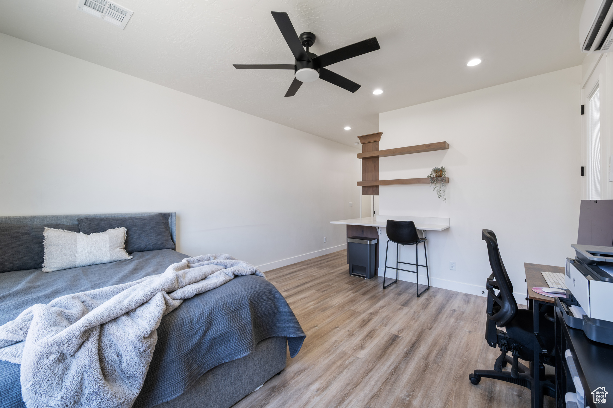 PARK SIDE AT GRANDPAS POND PH 3 - Residential