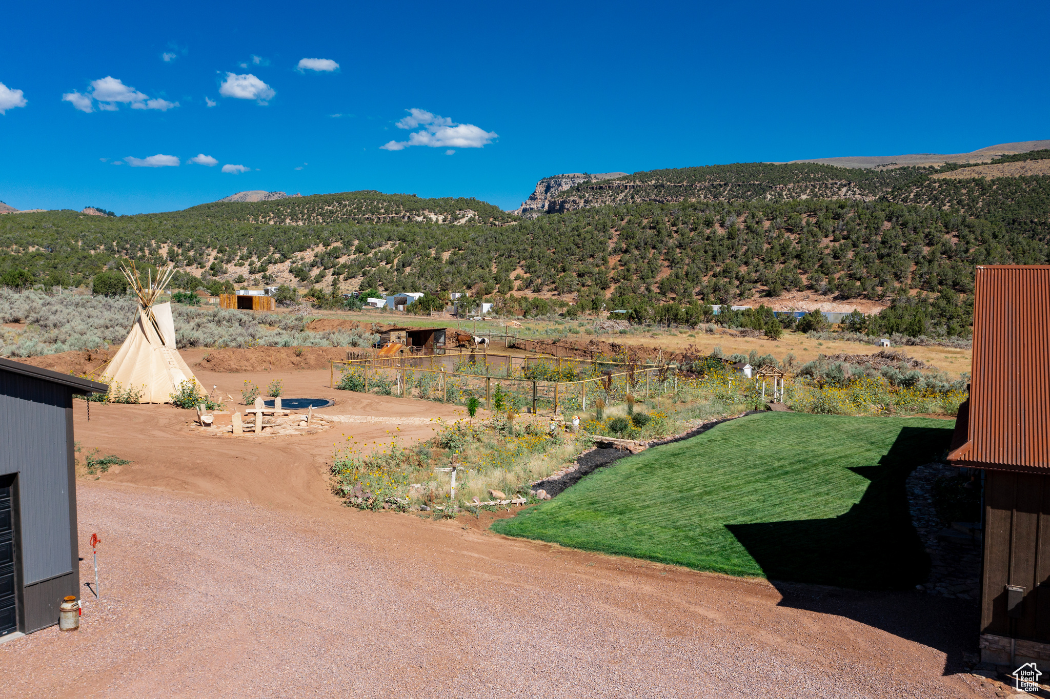 SAWTOOTH PARK PUD SUB - Residential