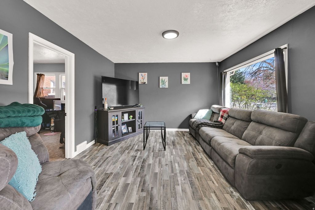 Photo of 2575 JACKSON AVE, Ogden, UT 84401 (MLS # 2140471)