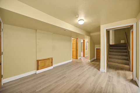 Tiny photo for 615 E FOX RIDGE DR S, Providence, UT 84332 (MLS # 2139776)