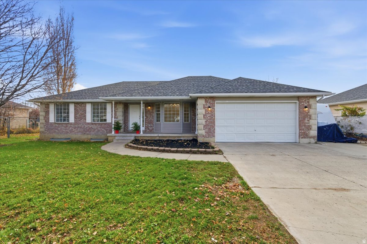 WOOD ESTATES - Residential