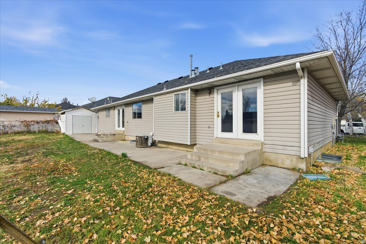 WOOD ESTATES - Residential