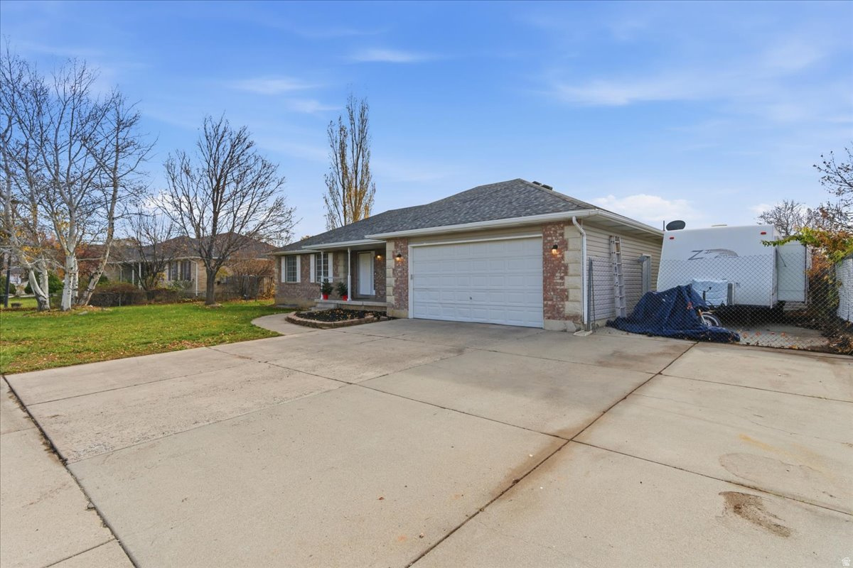 WOOD ESTATES - Residential