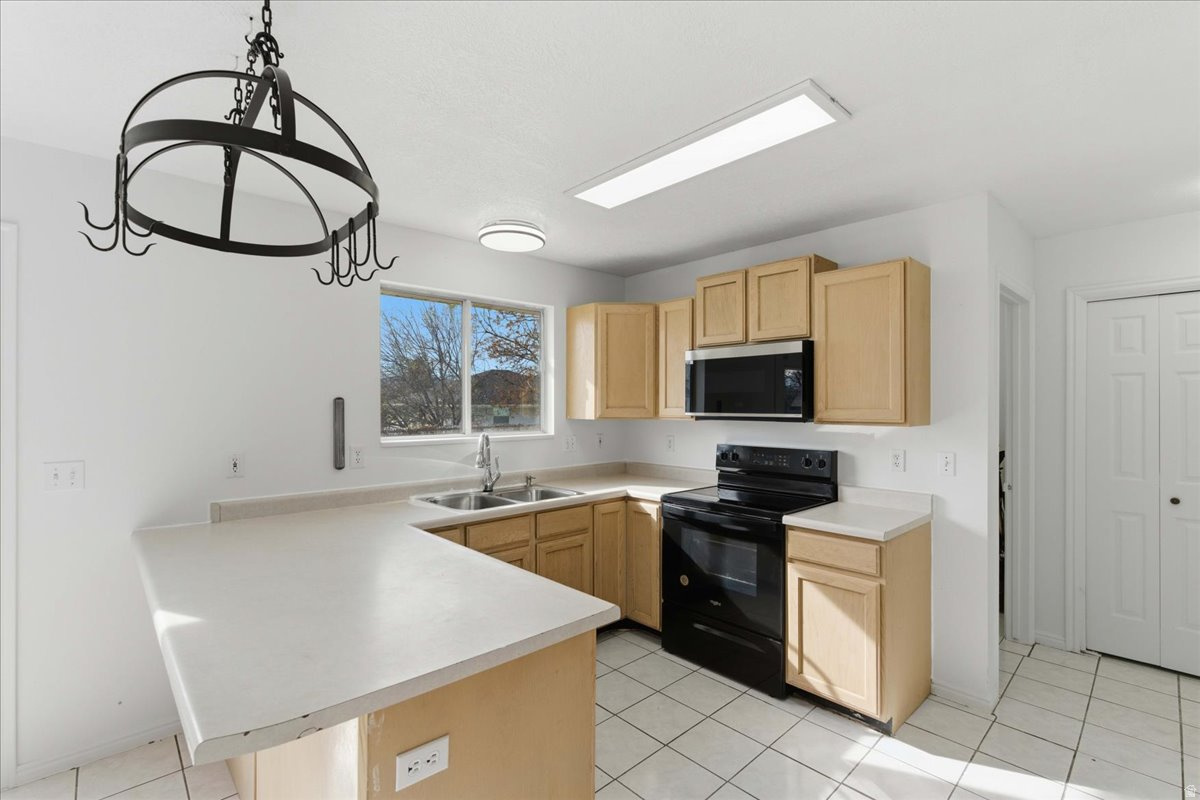 WOOD ESTATES - Residential