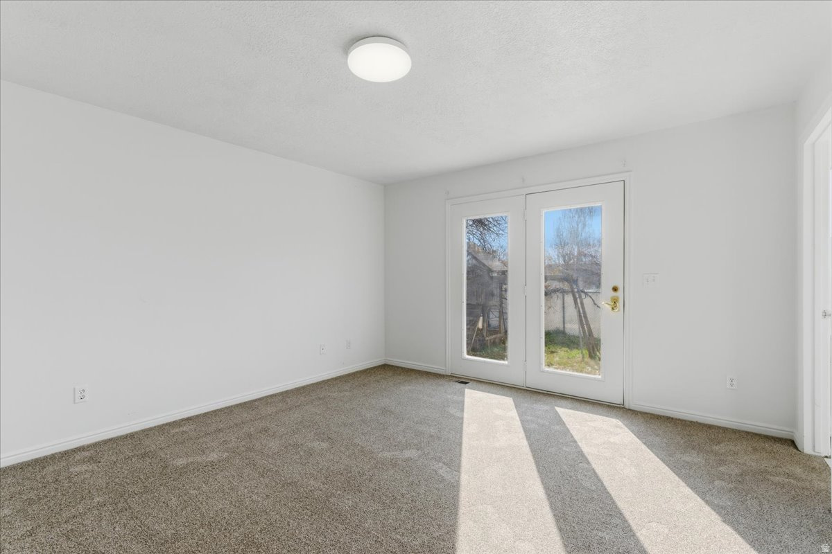 WOOD ESTATES - Residential