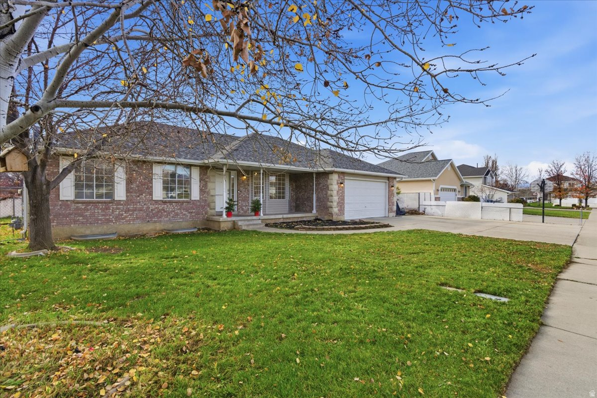 WOOD ESTATES - Residential