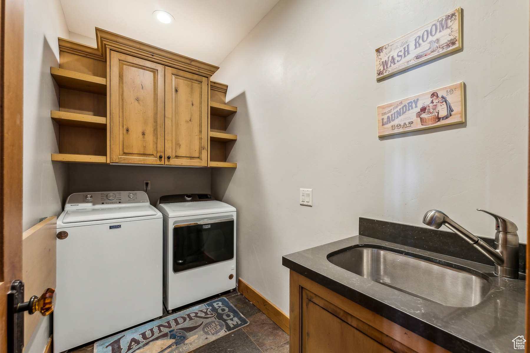 Park City, Utah 84098, United States, 4 Bedrooms Bedrooms, ,3 BathroomsBathrooms,Residential,Active,98946