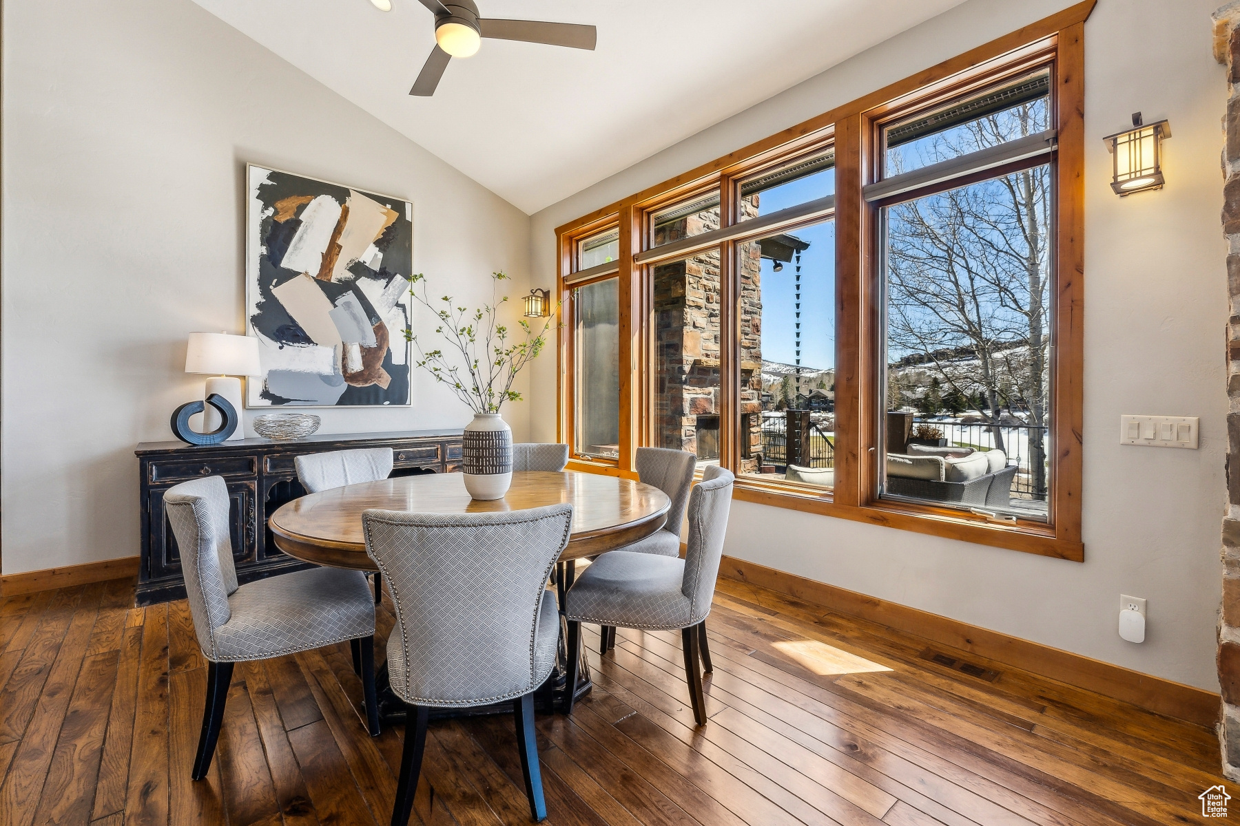 Park City, Utah 84098, United States, 4 Bedrooms Bedrooms, ,3 BathroomsBathrooms,Residential,Active,98946