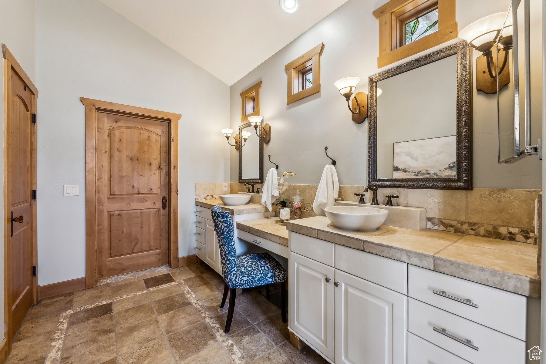 Park City, Utah 84098, United States, 4 Bedrooms Bedrooms, ,3 BathroomsBathrooms,Residential,Active,98946