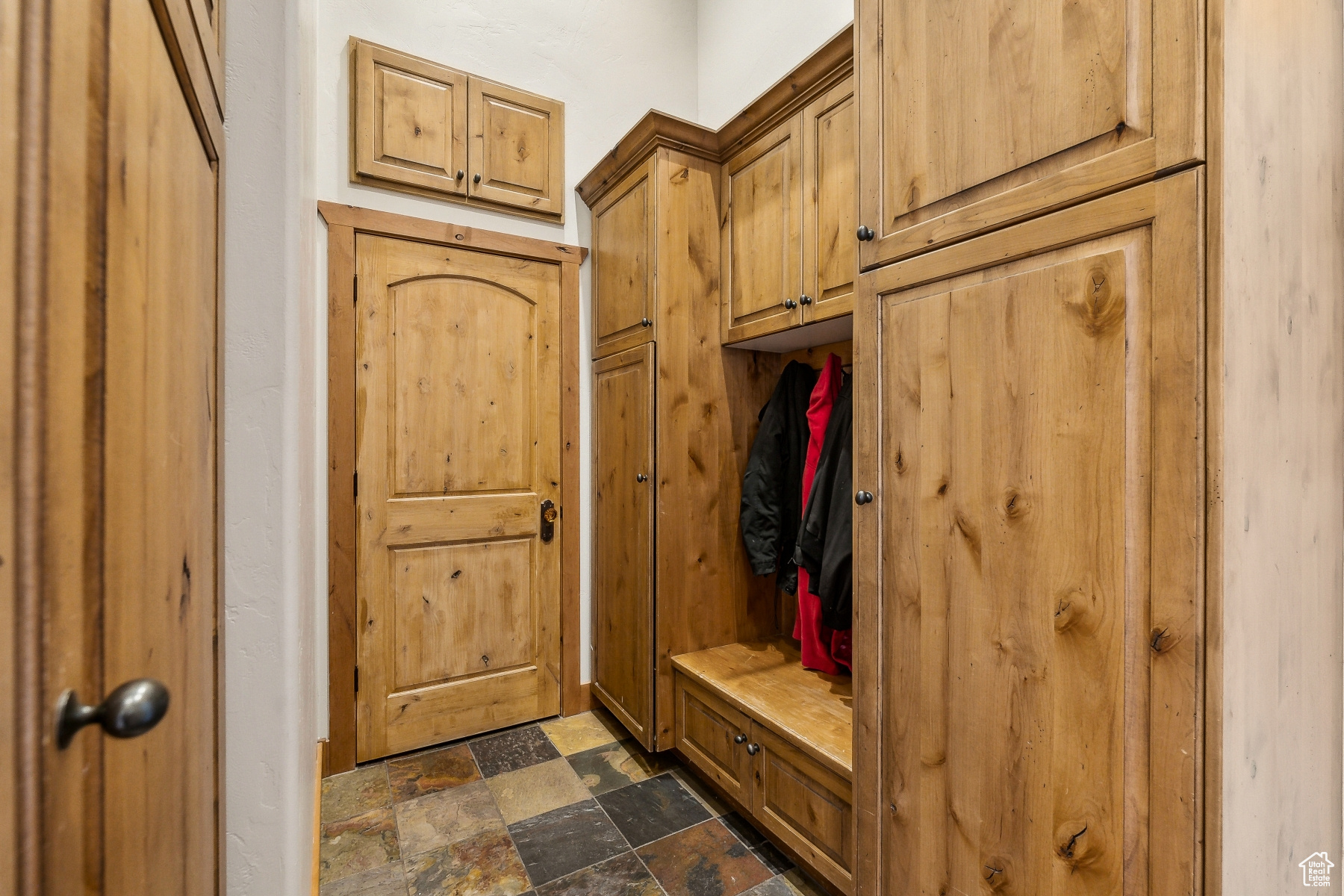 Park City, Utah 84098, United States, 4 Bedrooms Bedrooms, ,3 BathroomsBathrooms,Residential,Active,98946