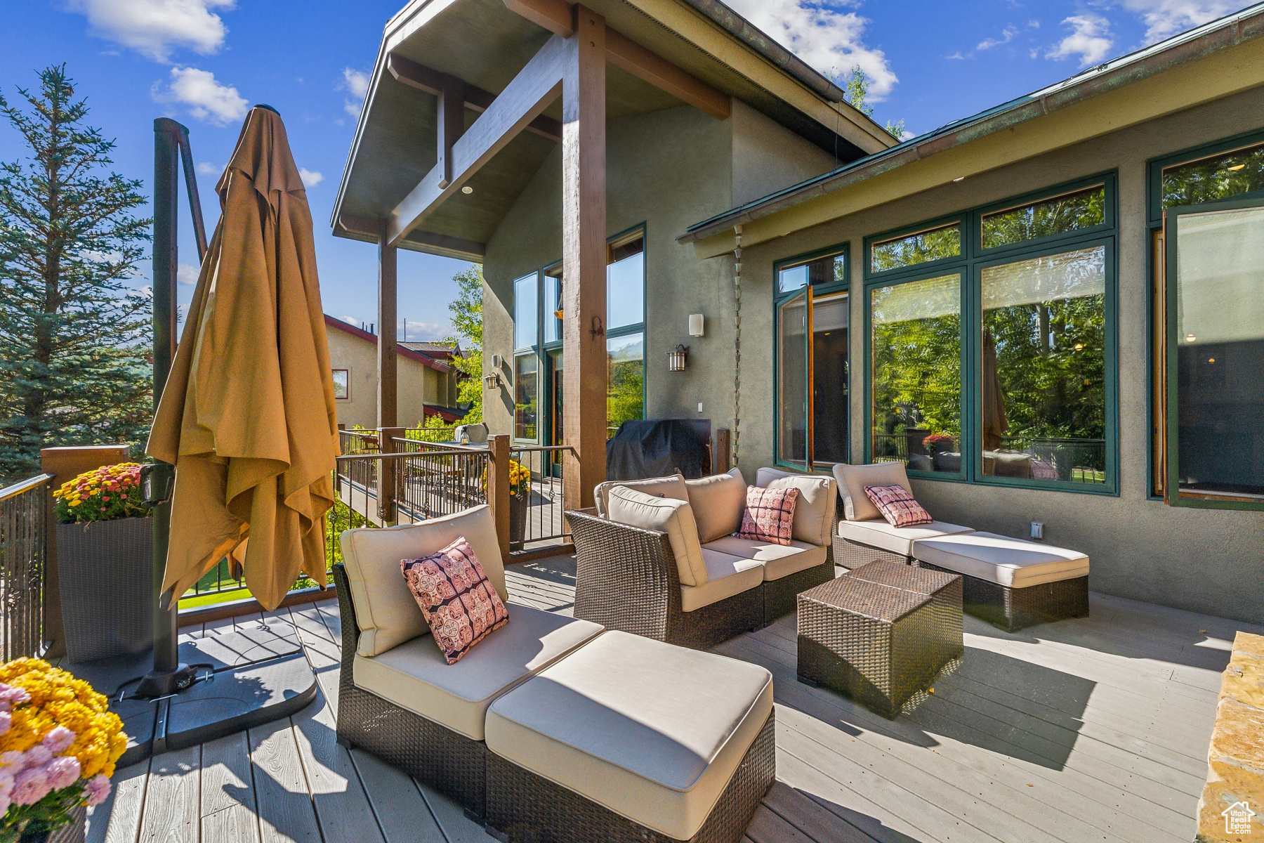 Park City, Utah 84098, United States, 4 Bedrooms Bedrooms, ,3 BathroomsBathrooms,Residential,Active,98946