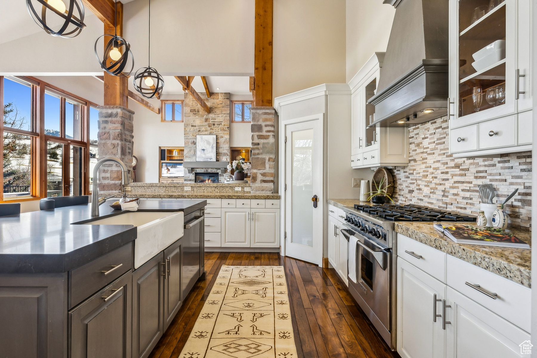 Park City, Utah 84098, United States, 4 Bedrooms Bedrooms, ,3 BathroomsBathrooms,Residential,Active,98946