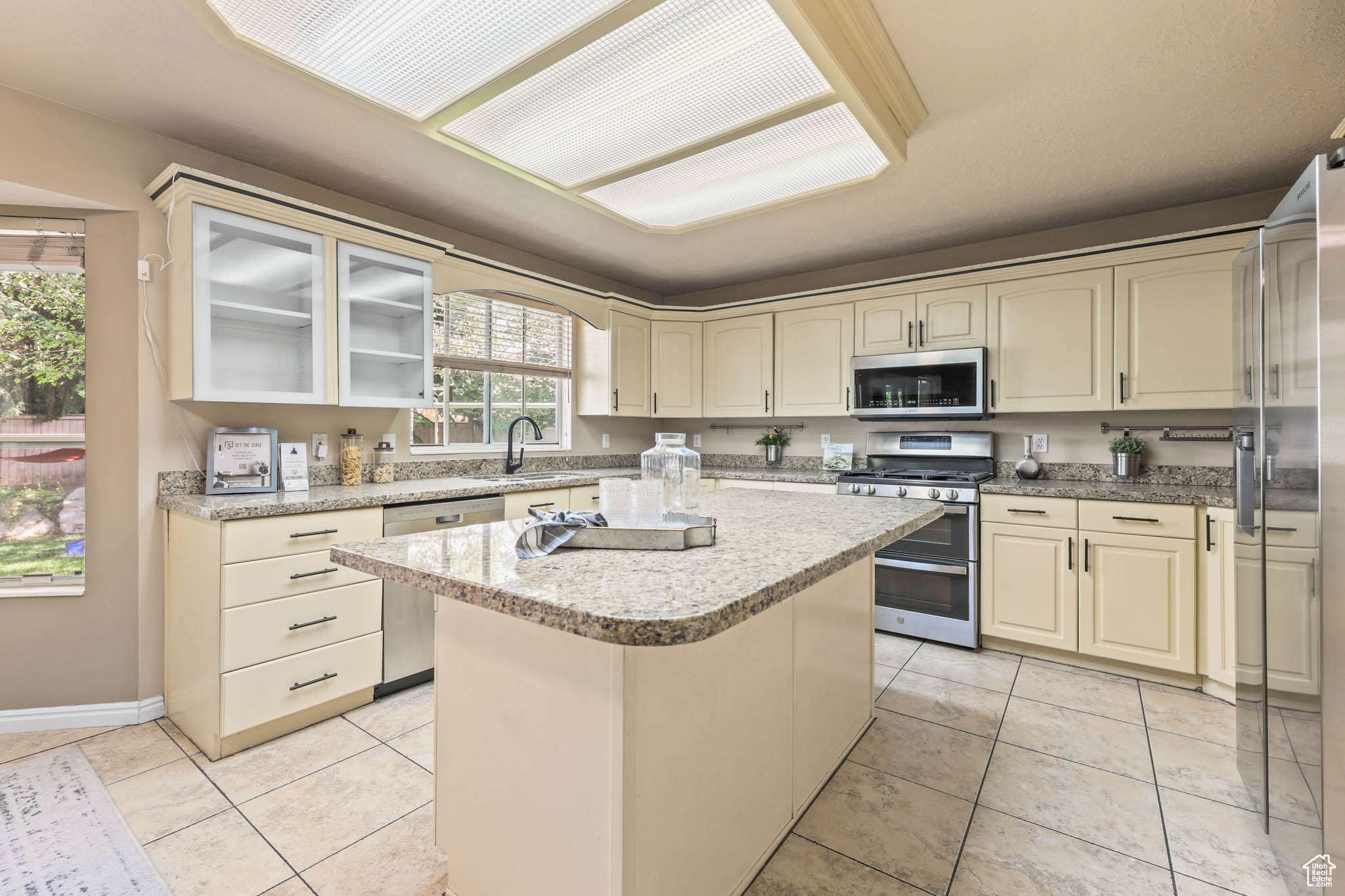 8017 S Showcase Ln, Sandy, Utah image 10