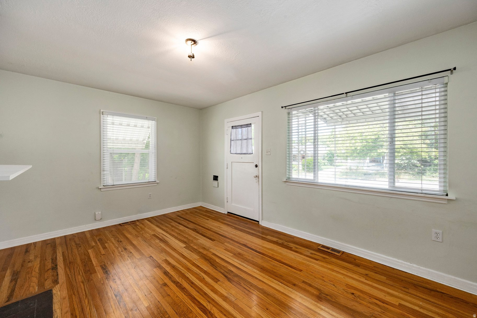 LINCOLN PARK - Residential