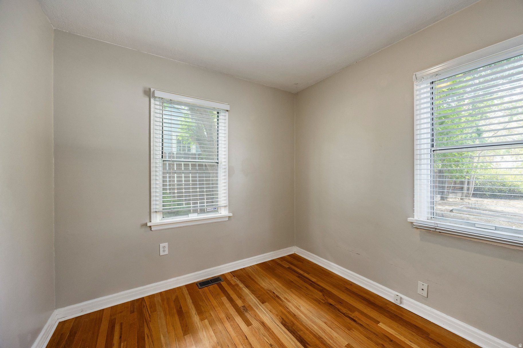 LINCOLN PARK - Residential