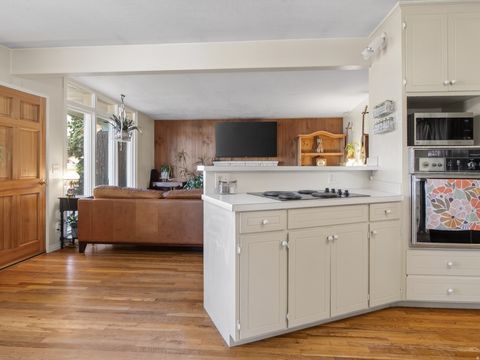 Tiny photo for 2744 E 7265 S, Cottonwood Heights, UT 84121 (MLS # 2141007)