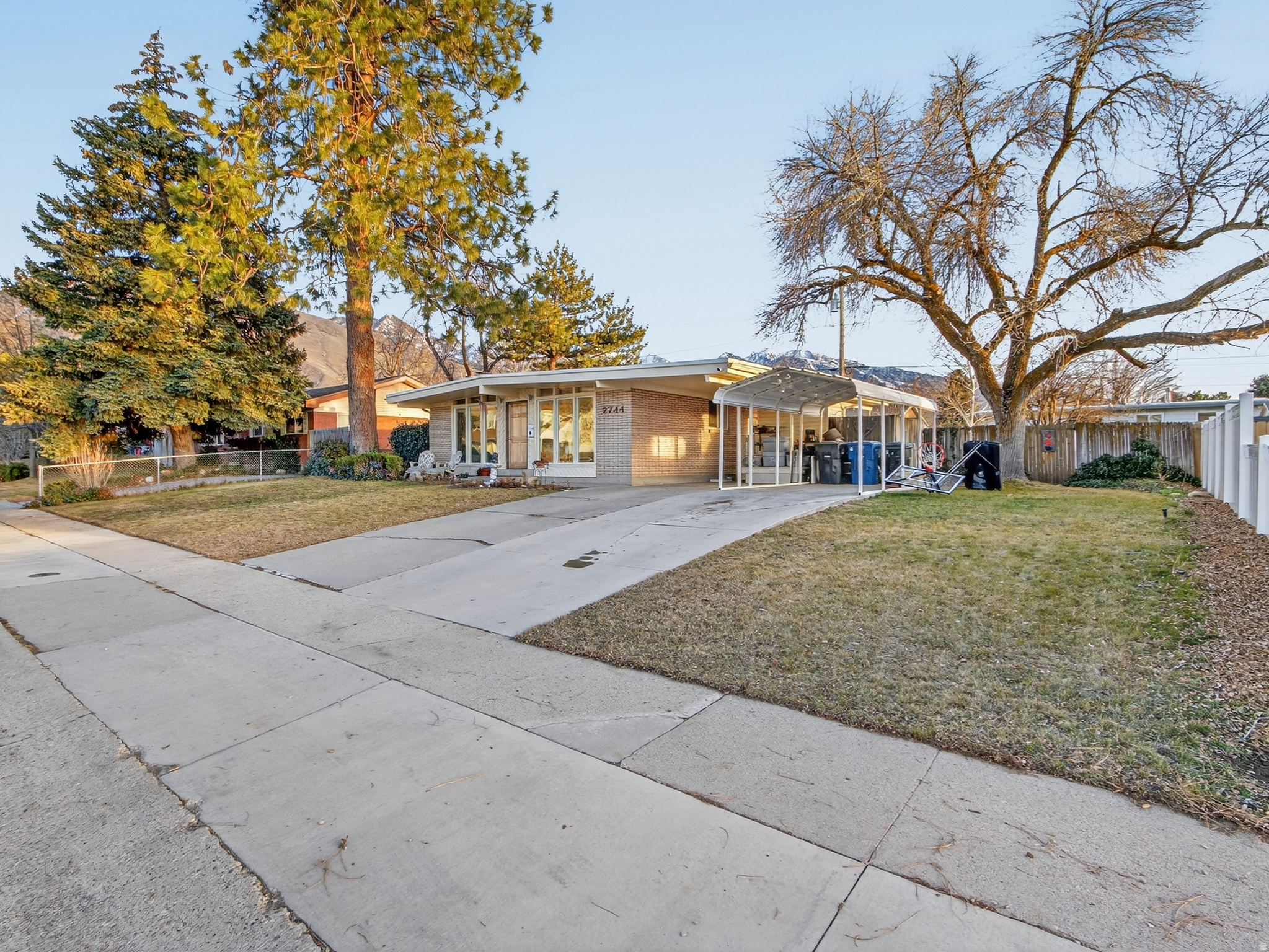 COTTONWOOD - Residential