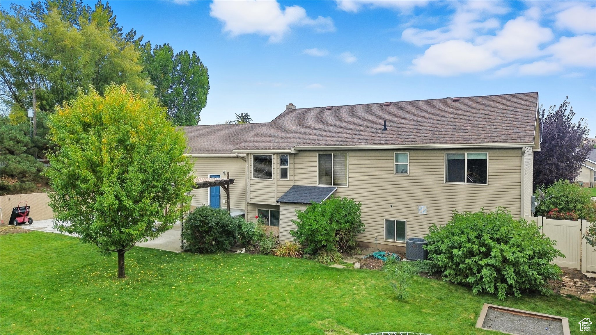 APPLEWOOD SUB - Residential