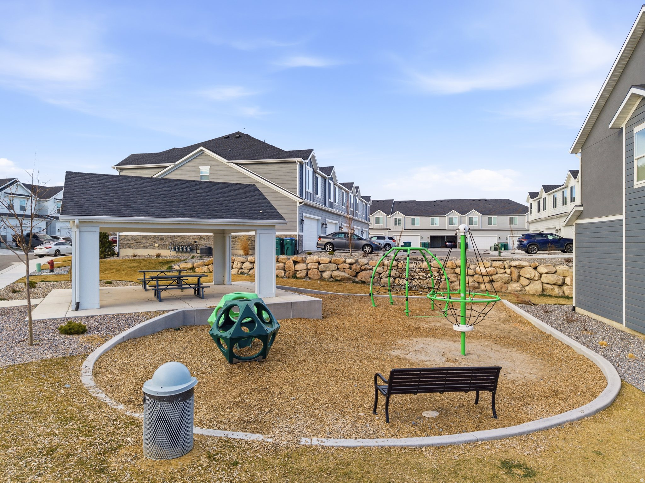 HARMONY TOWNHOMES - Residential