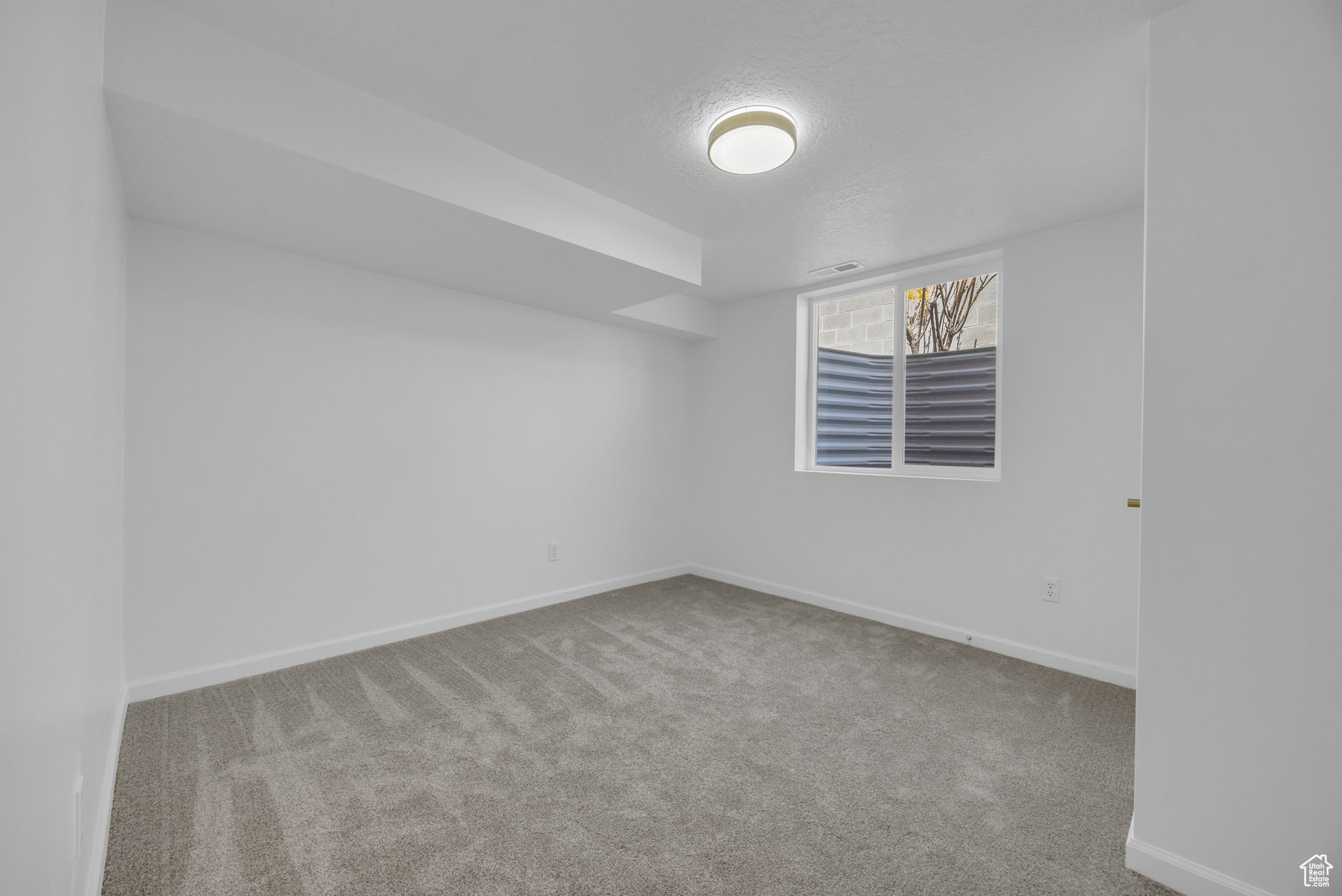 7426 S Spruce St, Midvale, Utah image 13