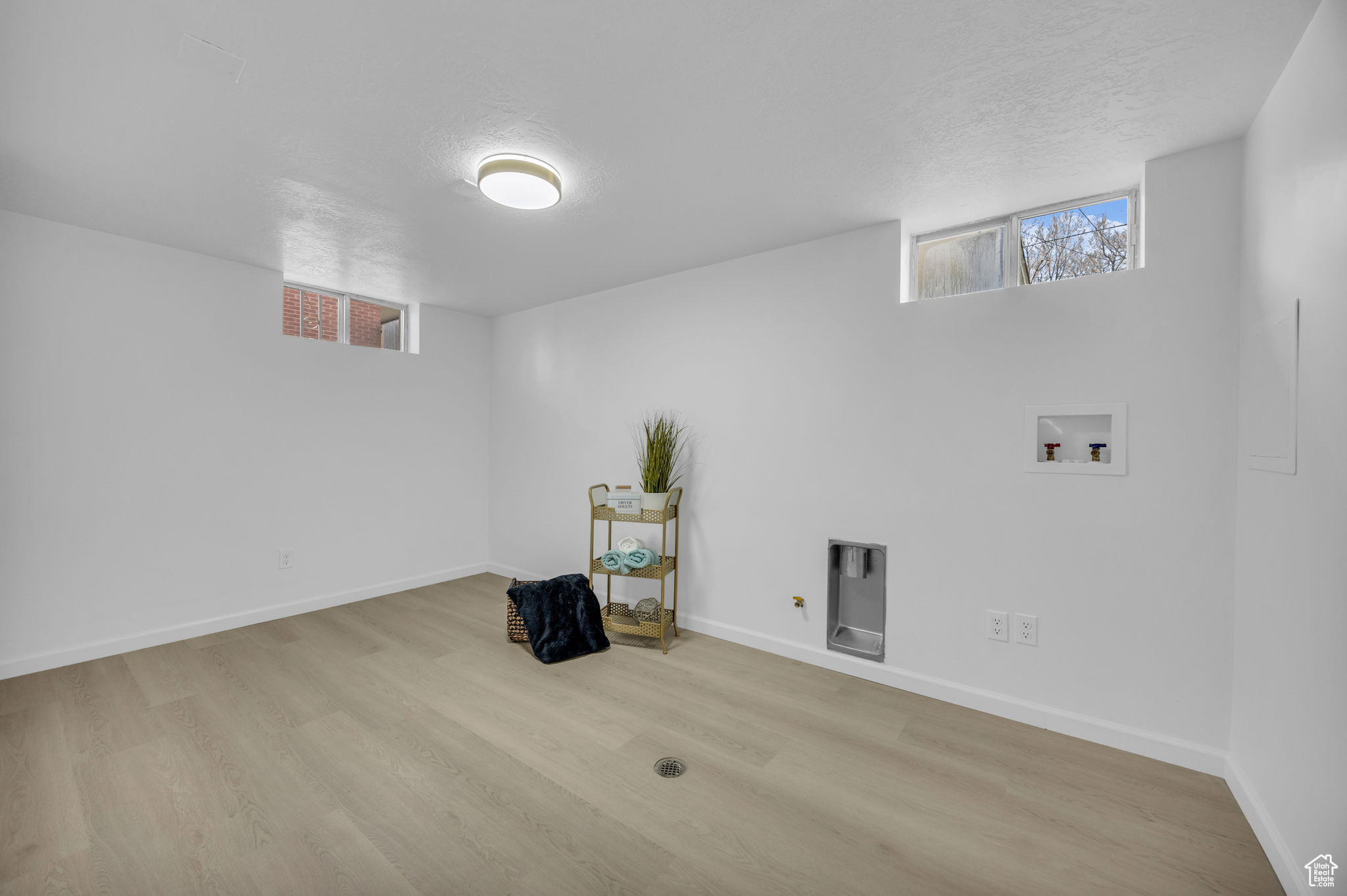 7426 S Spruce St, Midvale, Utah image 16