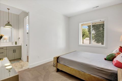 Tiny photo for 724 W MAPLE DRIFT LN, Draper, UT 84020 (MLS # 2143040)