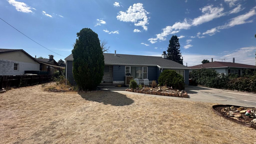 Photo of 51 W 6025 N, Murray, UT 84107 (MLS # 2121286)