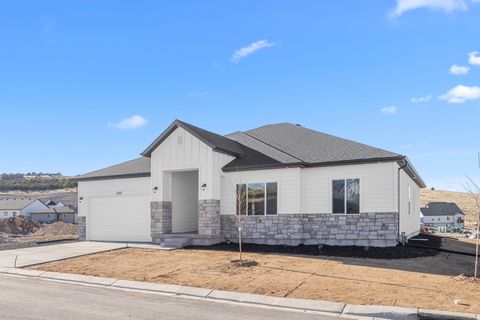 Tiny photo for 2779 S SPANISH OAKS DR #CALDWE, Spanish Fork, UT 84660 (MLS # 2151291)