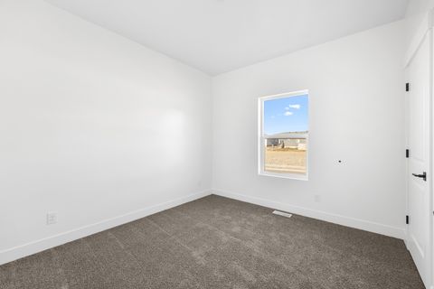 Tiny photo for 2779 S SPANISH OAKS DR #CALDWE, Spanish Fork, UT 84660 (MLS # 2151291)
