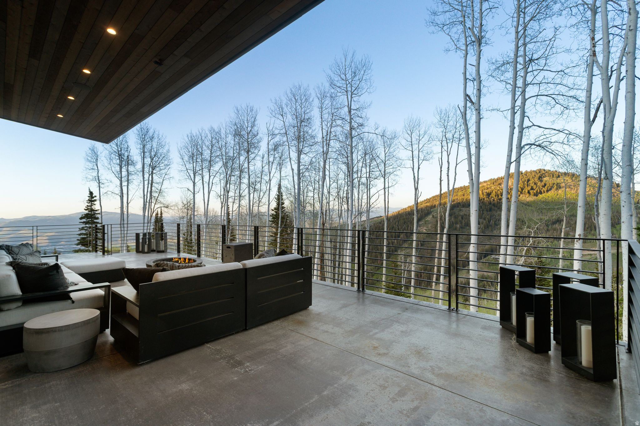 COLONY AT WHITE PINE - Residential